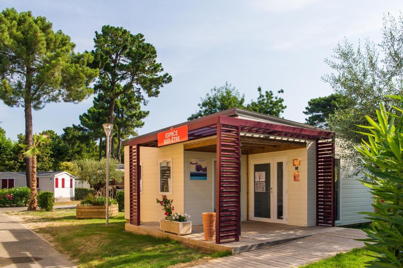 Camping Club Sunissim Le Littoral 5* By Locatour Hotel Argeles-sur-Mer Exterior photo